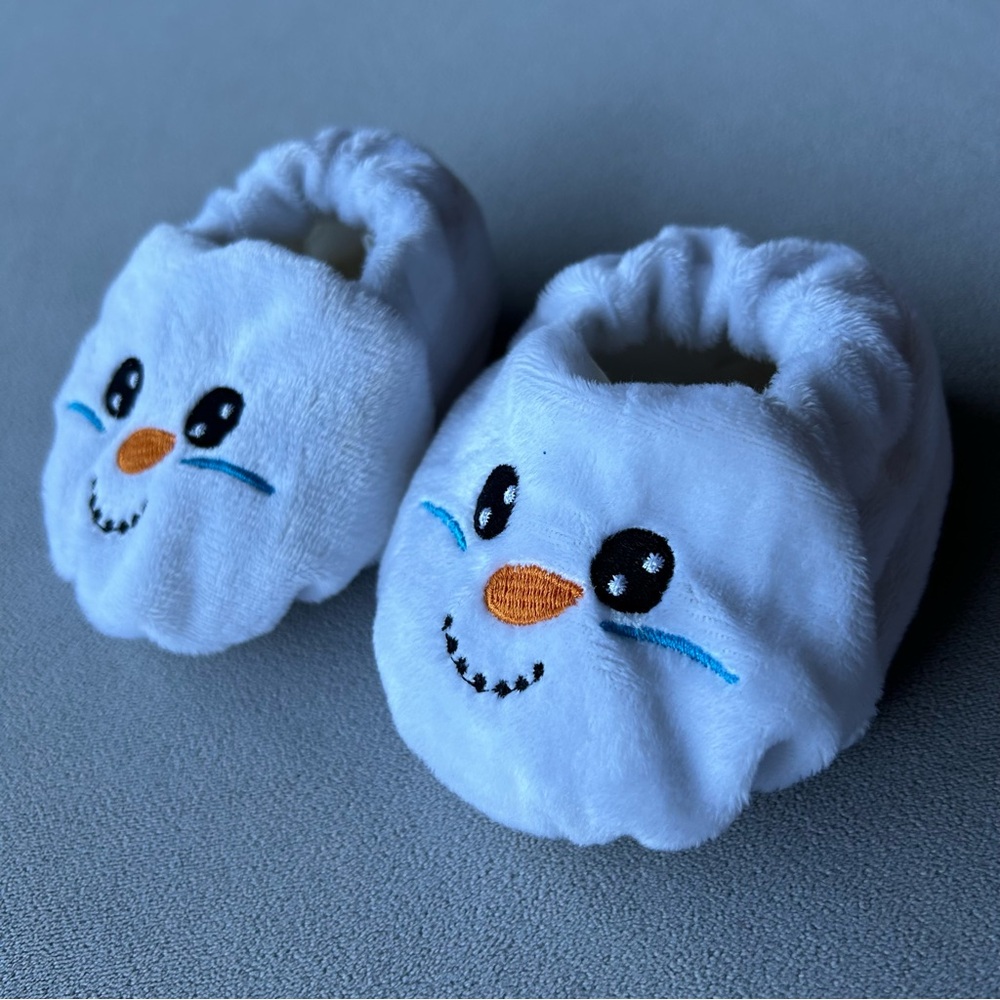 3 for $25 ~ Snowman Baby Booties